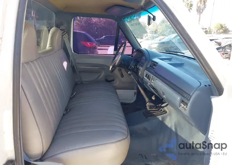 1993 Ford F150 из США, поврежденный, VIN 1FTDF15Y7PLB05728